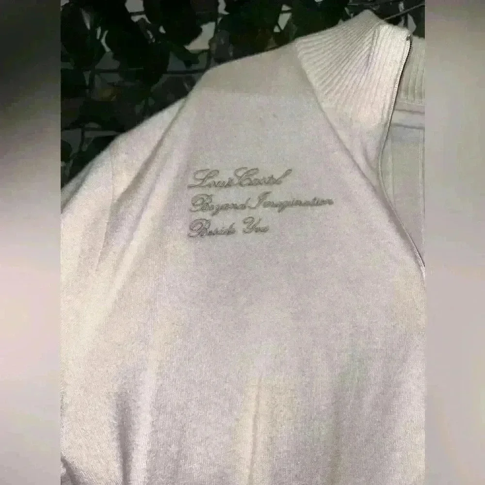Used men’s Louis castle sweater Size M - Picture 3 of 6